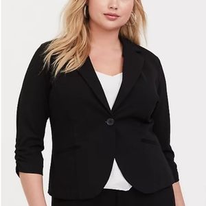 NWT Torrid Studio Soho Premium Ponte Black Blazer